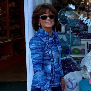 Meet your Posher, Leeann